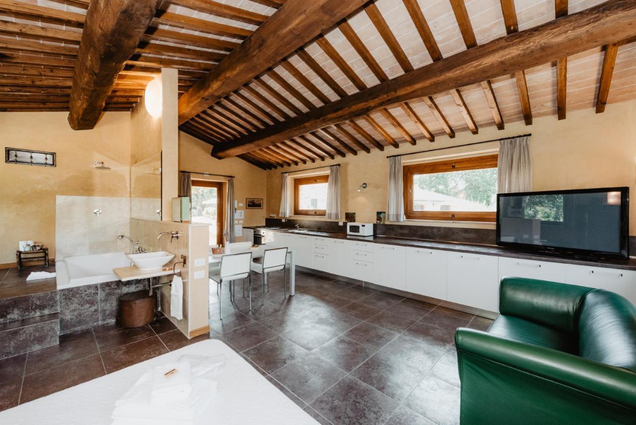 Borghetto Poggio Bianco Villa Radicondoli Exterior photo