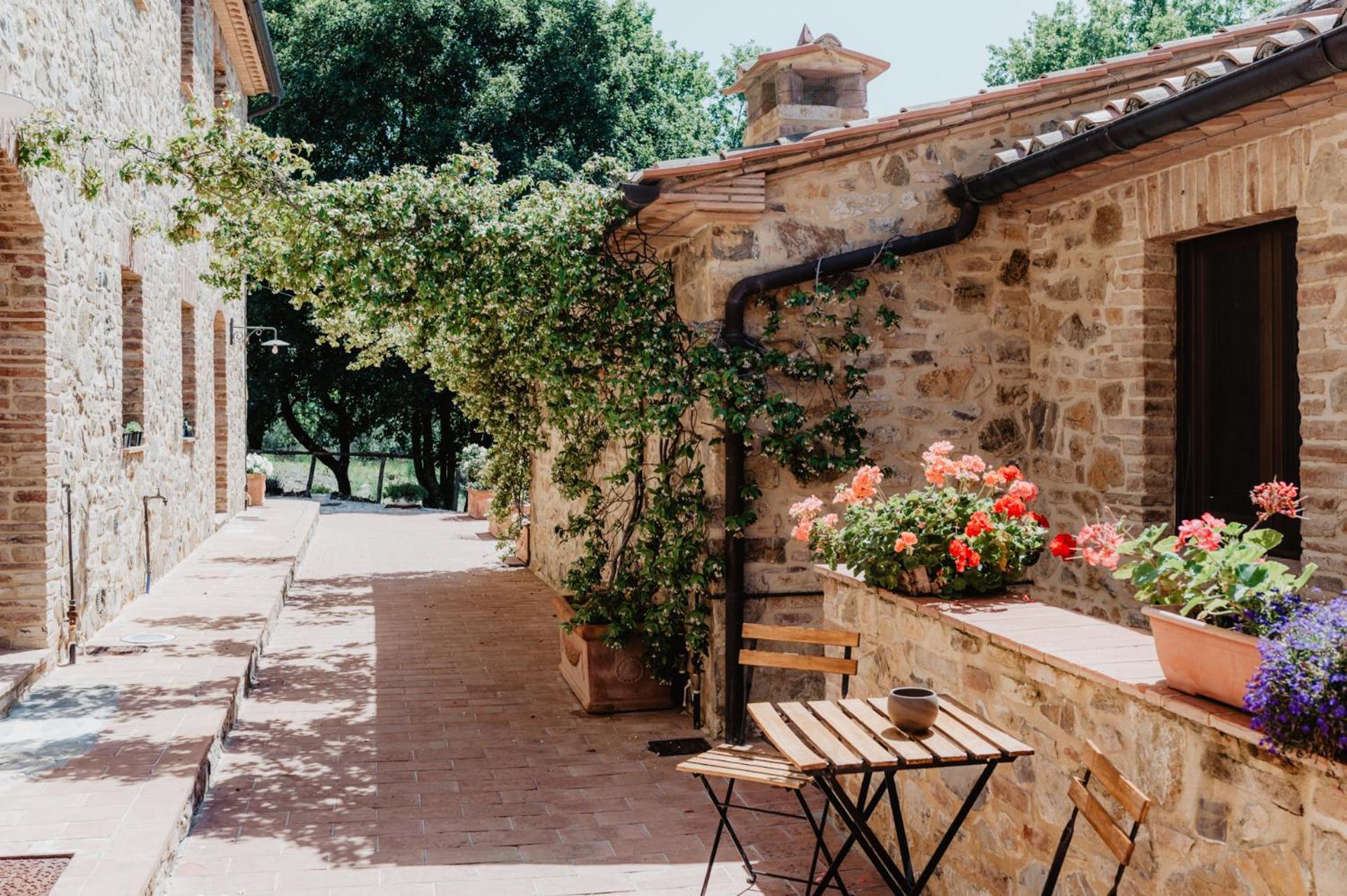 Borghetto Poggio Bianco Villa Radicondoli Exterior photo